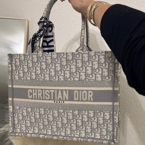 Gray medium Tote Bag